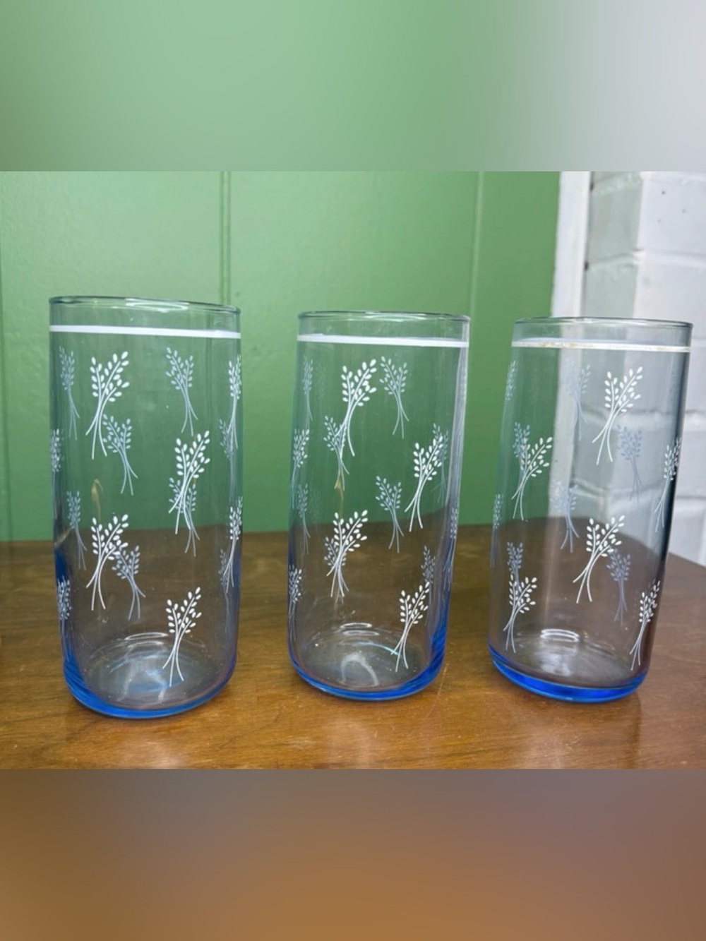 Anchor hocking “wheat” pattern tumbler set